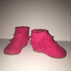 Moccasin Pink Boots toddler size 4 garanimals